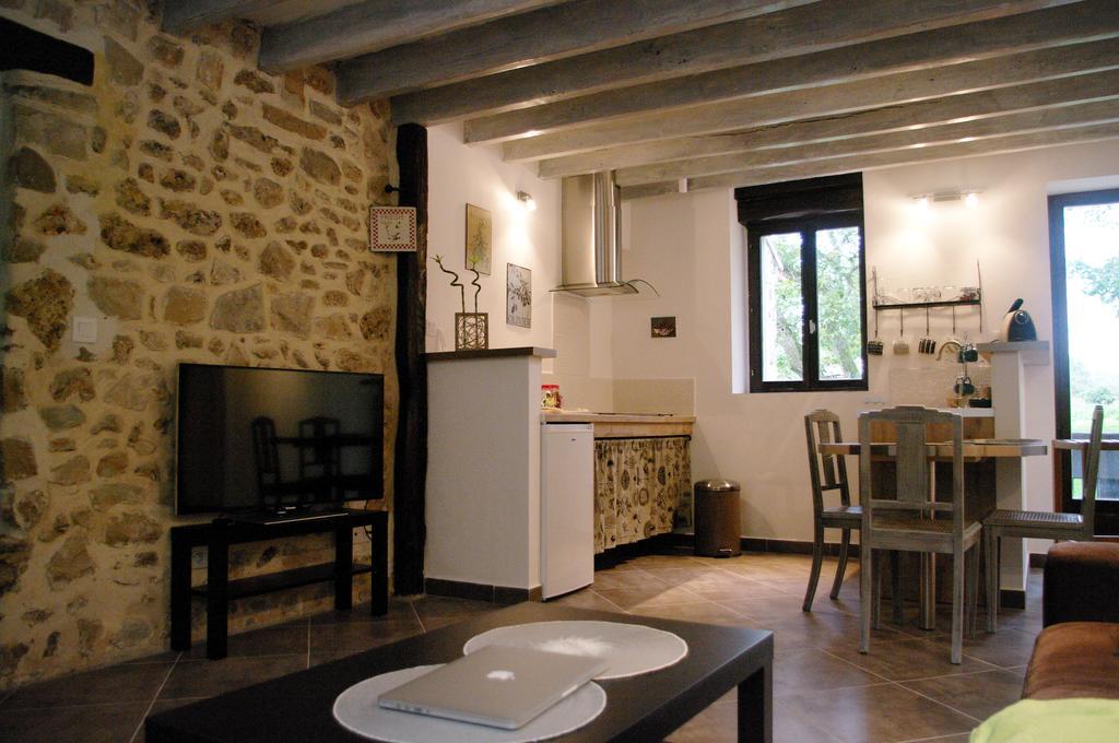 Escalebelair Fontenay-les-Briis Quarto foto